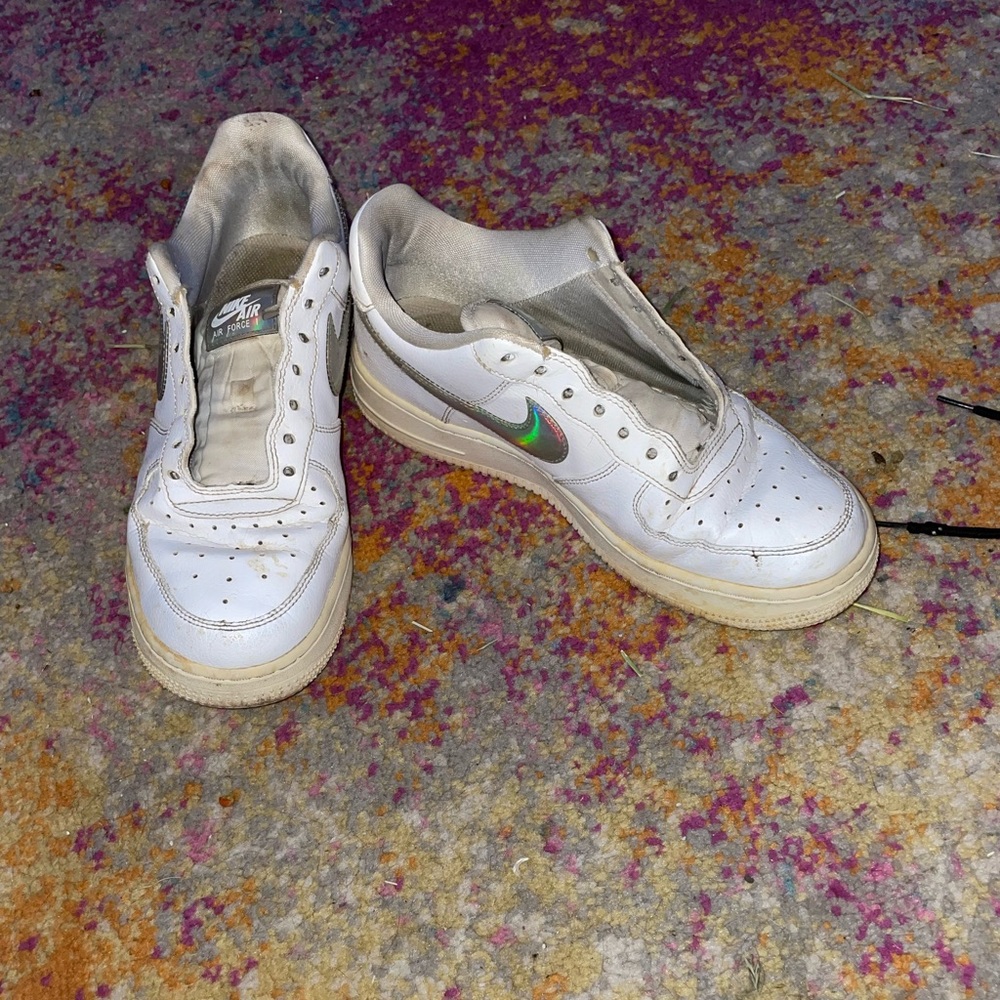 White Nike air shoes